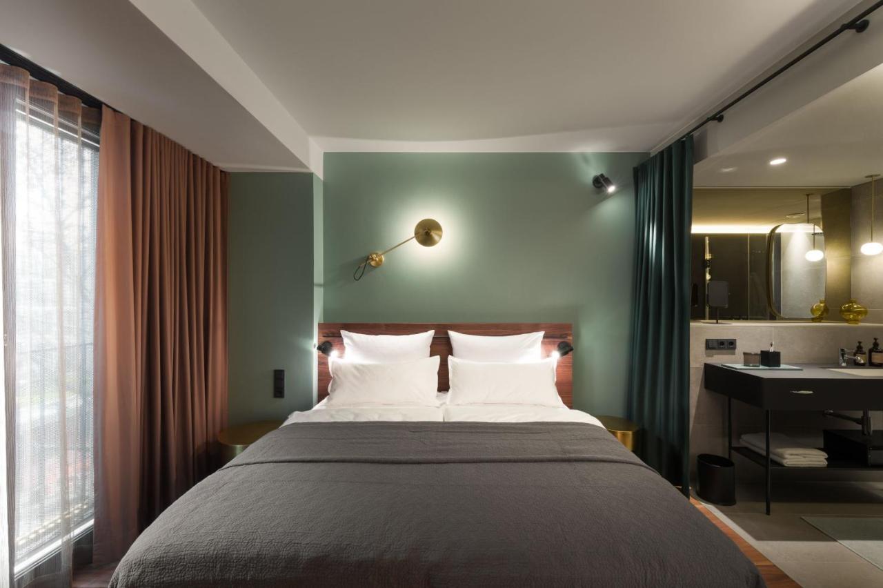 Emilu Design Hotel สตุตการ์ต ภายนอก รูปภาพ