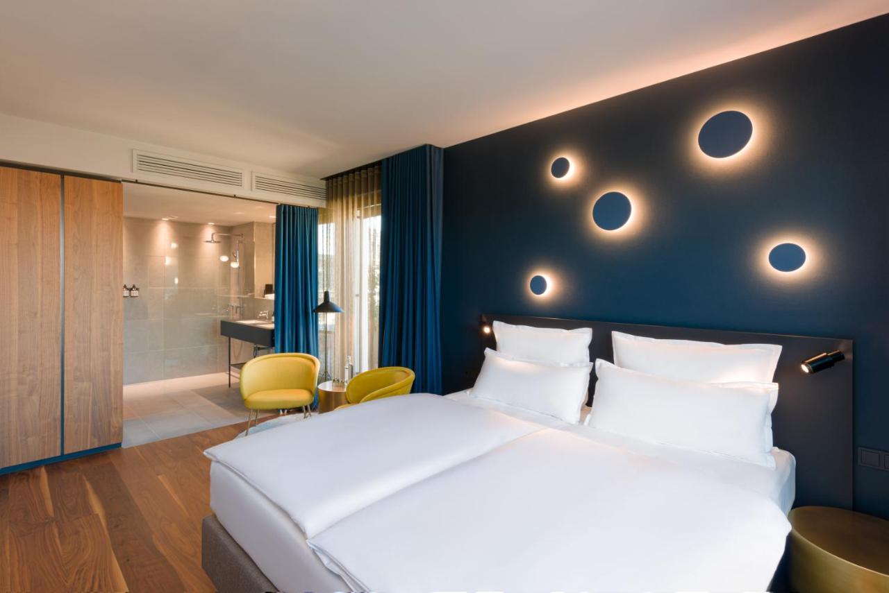 Emilu Design Hotel สตุตการ์ต ภายนอก รูปภาพ